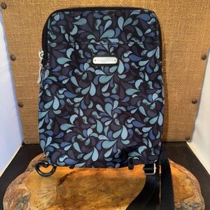 Baggallini Men's Blue and Black Patterned Messenger Bag